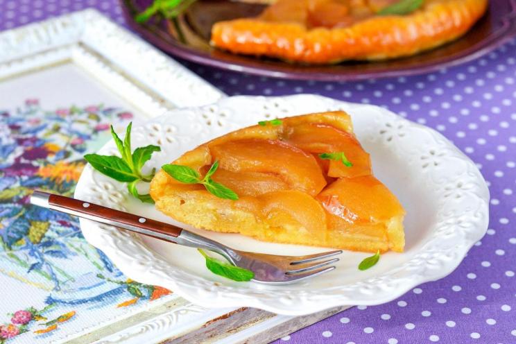 Upside-Down Caramel Apple Tart Upside-Down Caramel Apple Tart