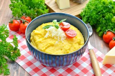 Classic Italian Polenta: Versatile and Delicious