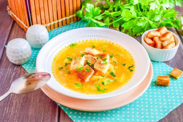 Hearty Pea and Potato Soup
