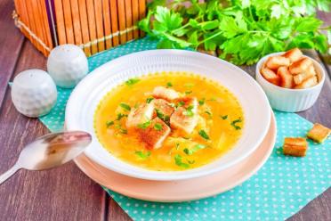 Hearty Pea and Potato Soup