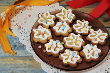 Holiday Gingerbread Cookies