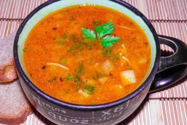 Easy Slow Cooker Vermicelli Soup for the Family