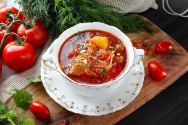 Speedy Stewed Meat Borscht