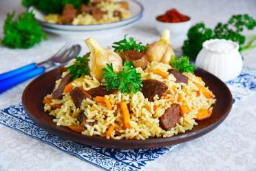 Easy Slow Cooker Beef Pilaf