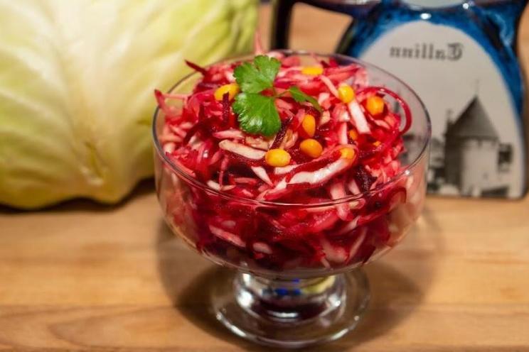 Healthy Beet and Cabbage Salad