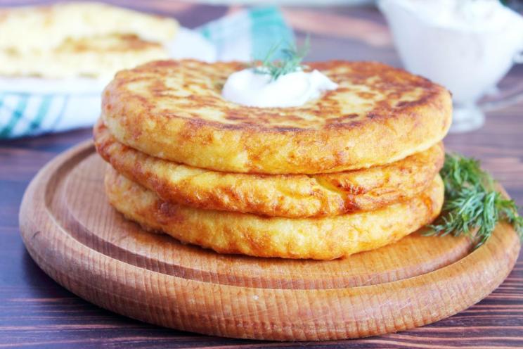 Cheesy Pan-Fried Potato Cakes