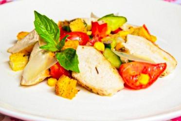 Spicy Chicken Edelweiss Salad