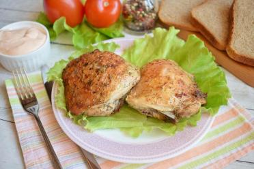 Paprika-Spiced Fried Chicken Thighs