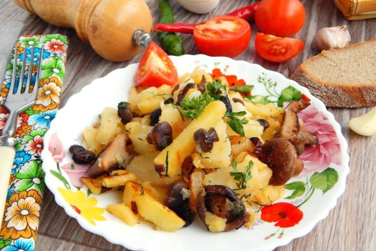 Wild Mushroom and Potato Sauté