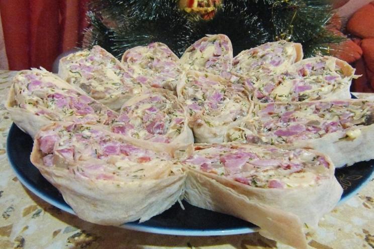 Smoked Meat and Mushroom Lavash Roll Smoked Meat and Mushroom Lavash Roll