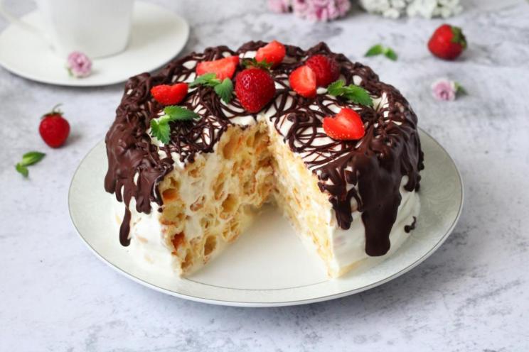Sour Cream Ladyfinger Cake