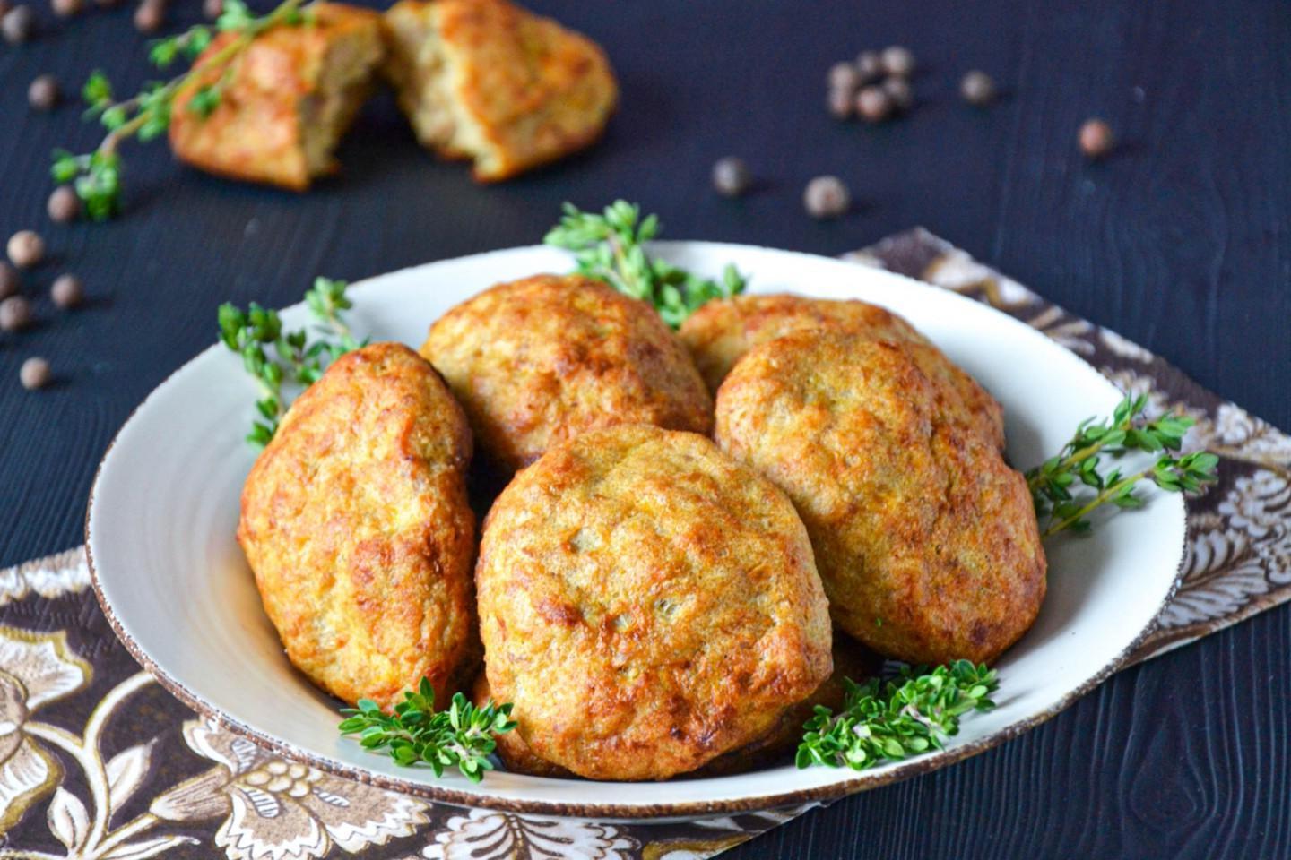 Oven-Baked Turkey Cutlets with Zucchini
