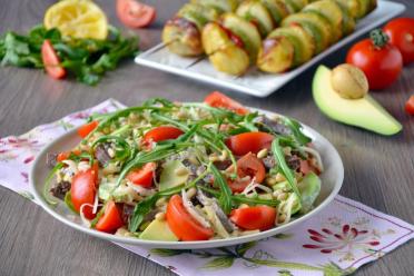 Italian Arugula and Cherry Tomato Beef Salad
