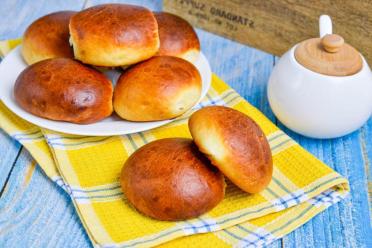 Stuffed Yeast Dough Buns