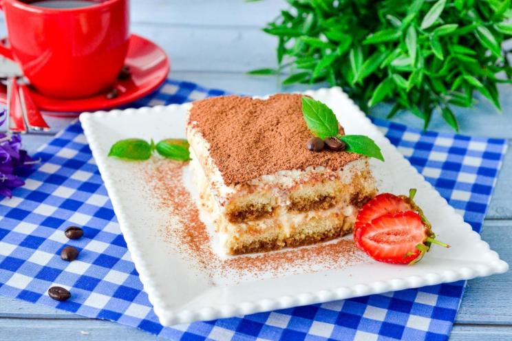 Quick & Easy No-Bake Cookie Tiramisu