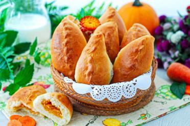 Carrot & Orange Zest Dessert Pies
