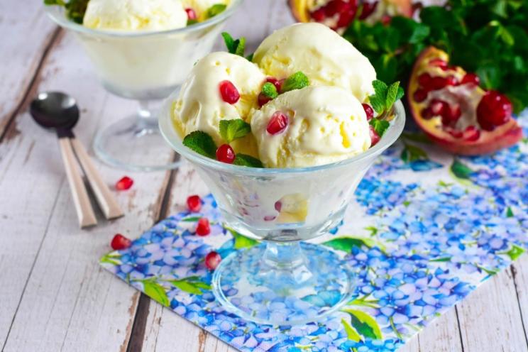 2-Ingredient Eggless Homemade Ice Cream
