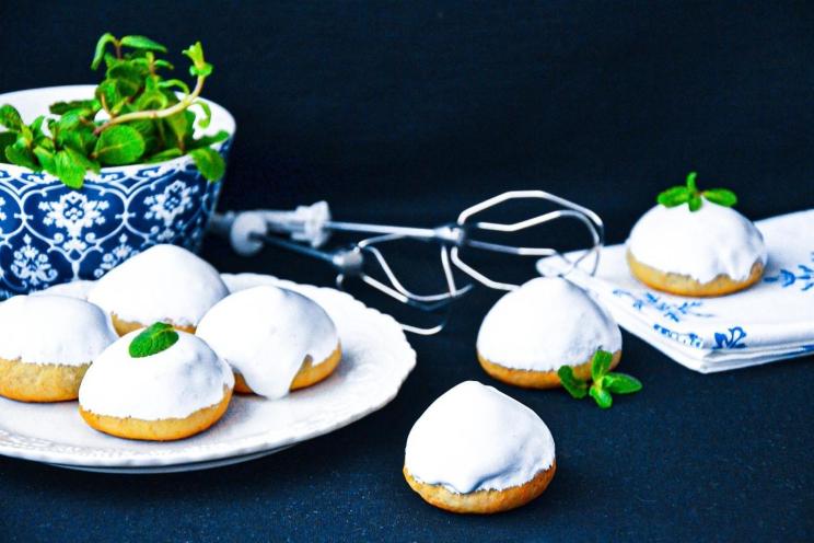 Spiced Curd Gingerbread Cookies Spiced Curd Gingerbread Cookies