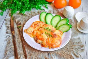 Baked Chicken Fillet with Tomatoes and Cheese