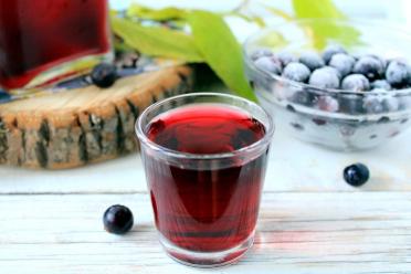 Fresh Blackcurrant Medicinal Moonshine