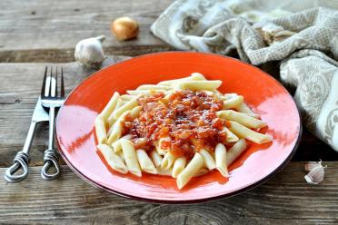 Quick & Tasty Tomato Paste Pasta
