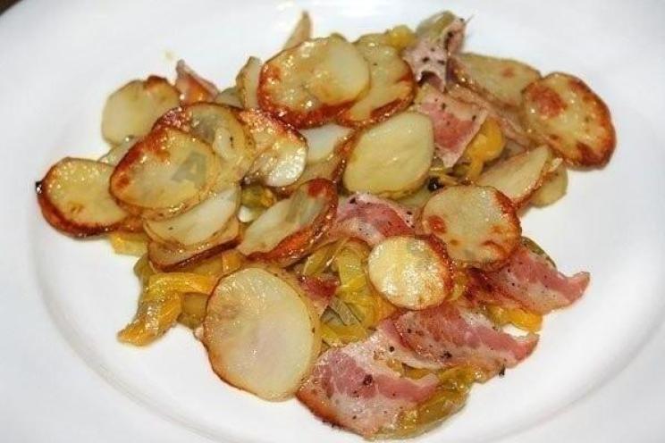 Bacon Veggie Baked Potatoes