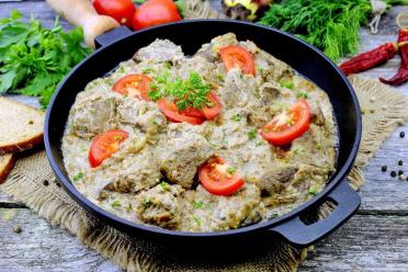 Tender Beef Liver in Creamy Sauce