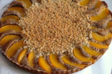 Peach Cinnamon Sunflower Pie