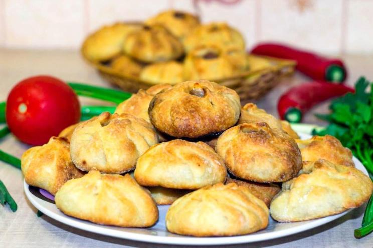 Tatar-Style Oven Baked Belyash Pies