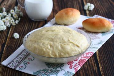Fluffy Oven-Baked Yeast Dough for Pies