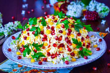 Festive Pomegranate Chicken Salad with Nuts