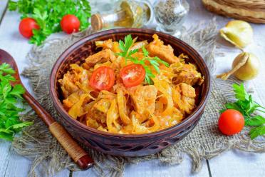 Slow Cooker Meat and Cabbage Stew