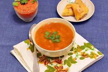 Quick and Easy Vegetarian Tomato Bulgur Soup