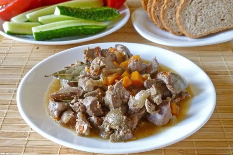 Quick and Easy Chicken Liver Goulash