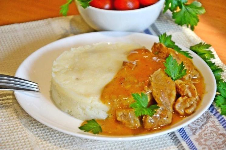 Quick and Tasty Pork Gravy