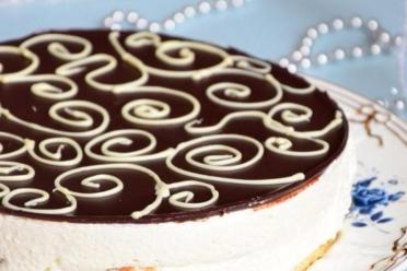 Agar-Based Bird's Milk Cake: A Delicate and Airy Delight