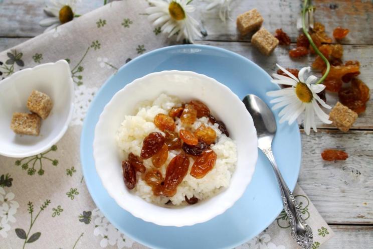 Sweet Rice Kutia with Caramelized Raisins for Funerals