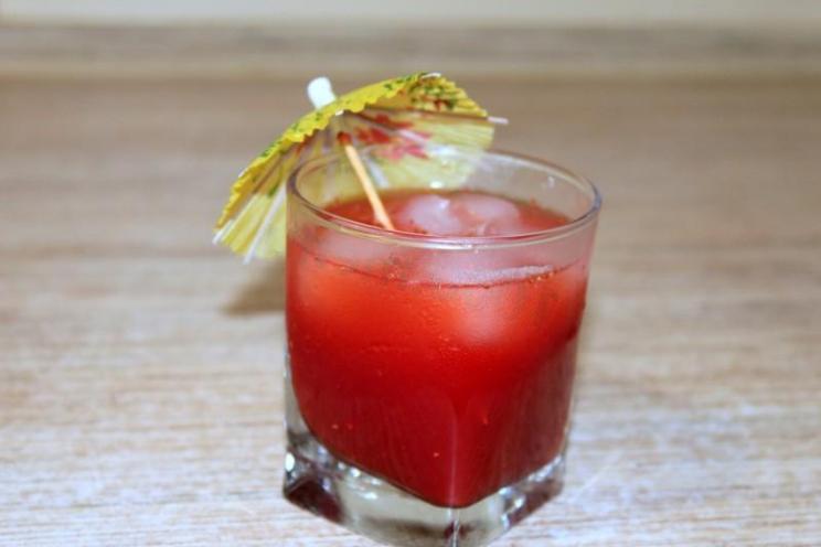 Refreshing Homemade Strawberry Juice