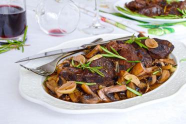 Oven-Baked Beef with Mushrooms