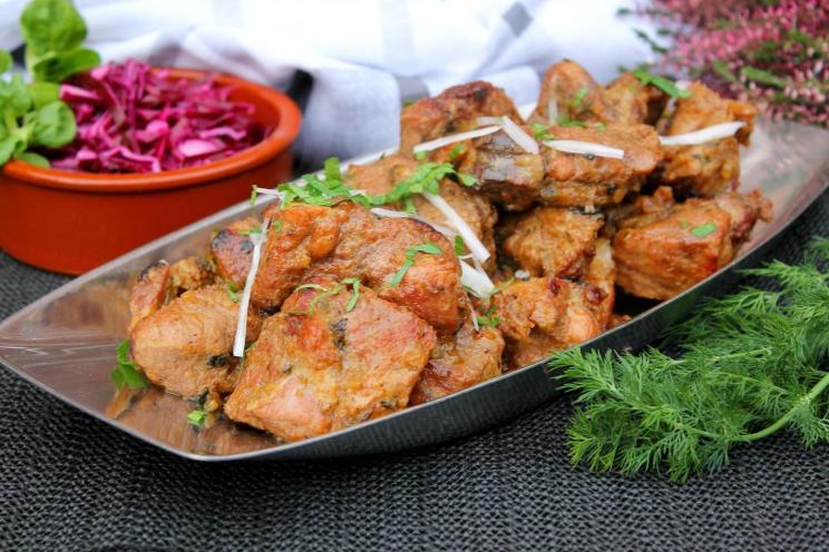 Cauldron-Fired Shish Kebab: Tender and Aromatic!