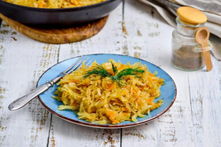 Quick & Tasty Pan-Stewed Cabbage