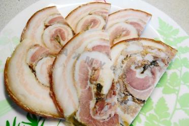 Slow Cooker Smoked Pork Belly Ham