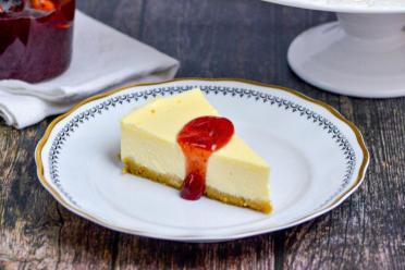 Creamy Classic American Cheesecake
