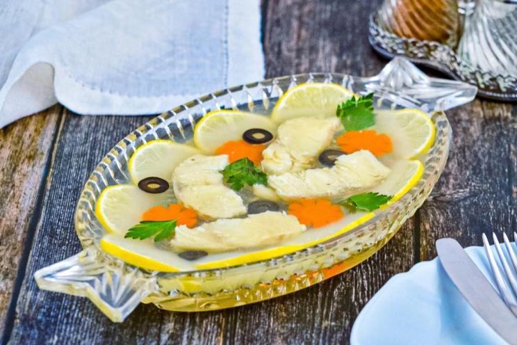 Festive Fish Aspic with Gelatin
