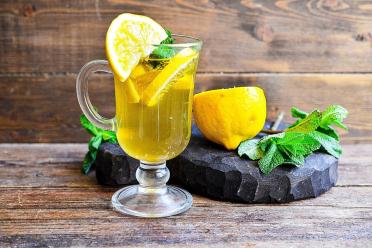 Refreshing Summer Mojito Cocktail