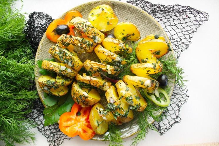 Oven-Baked Spiral Skewered Potatoes