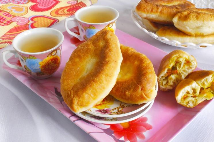Fried Cabbage Pies on Kefir Fried Cabbage Pies on Kefir