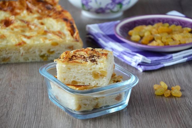 Sweet Filo Pie with Raisin Rice & Condensed Milk