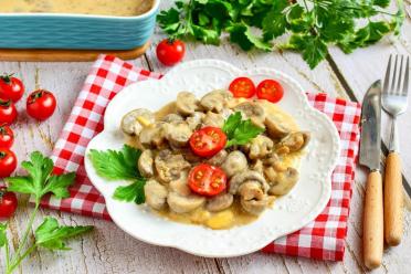 Creamy Oven-Baked Cheese Mushrooms
