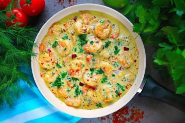 Creamy Garlic Shrimp with Cheese